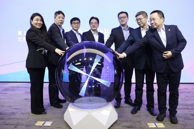 亚洲欧洲av另类
