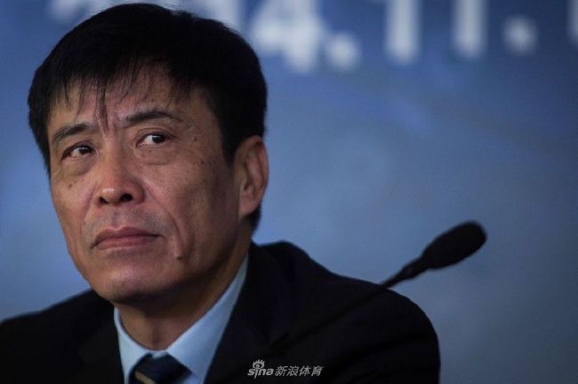 比比东泳装比基尼套装图片